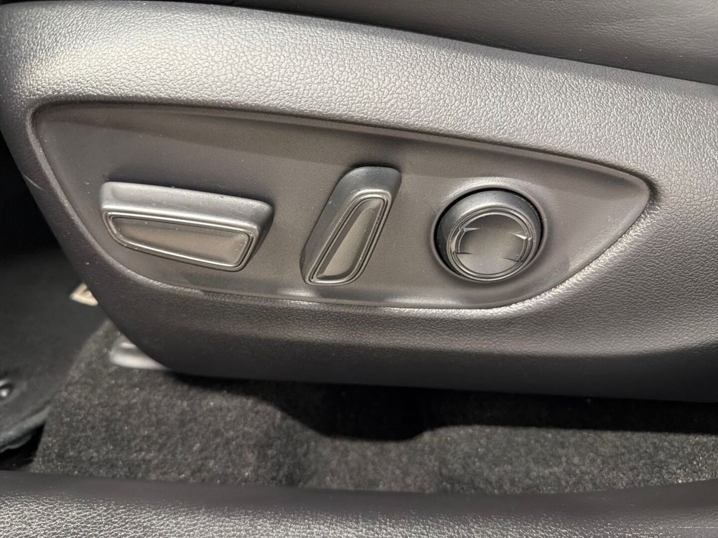 TOYOTA RAV4 Plug-in 2023