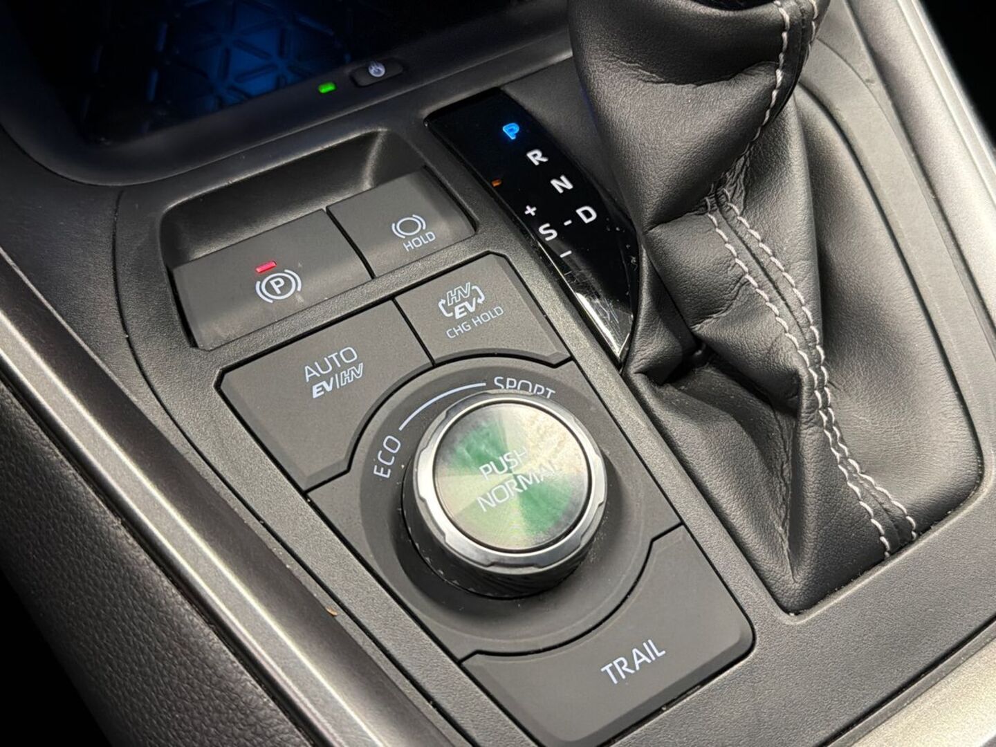 TOYOTA RAV4 Plug-in 2023