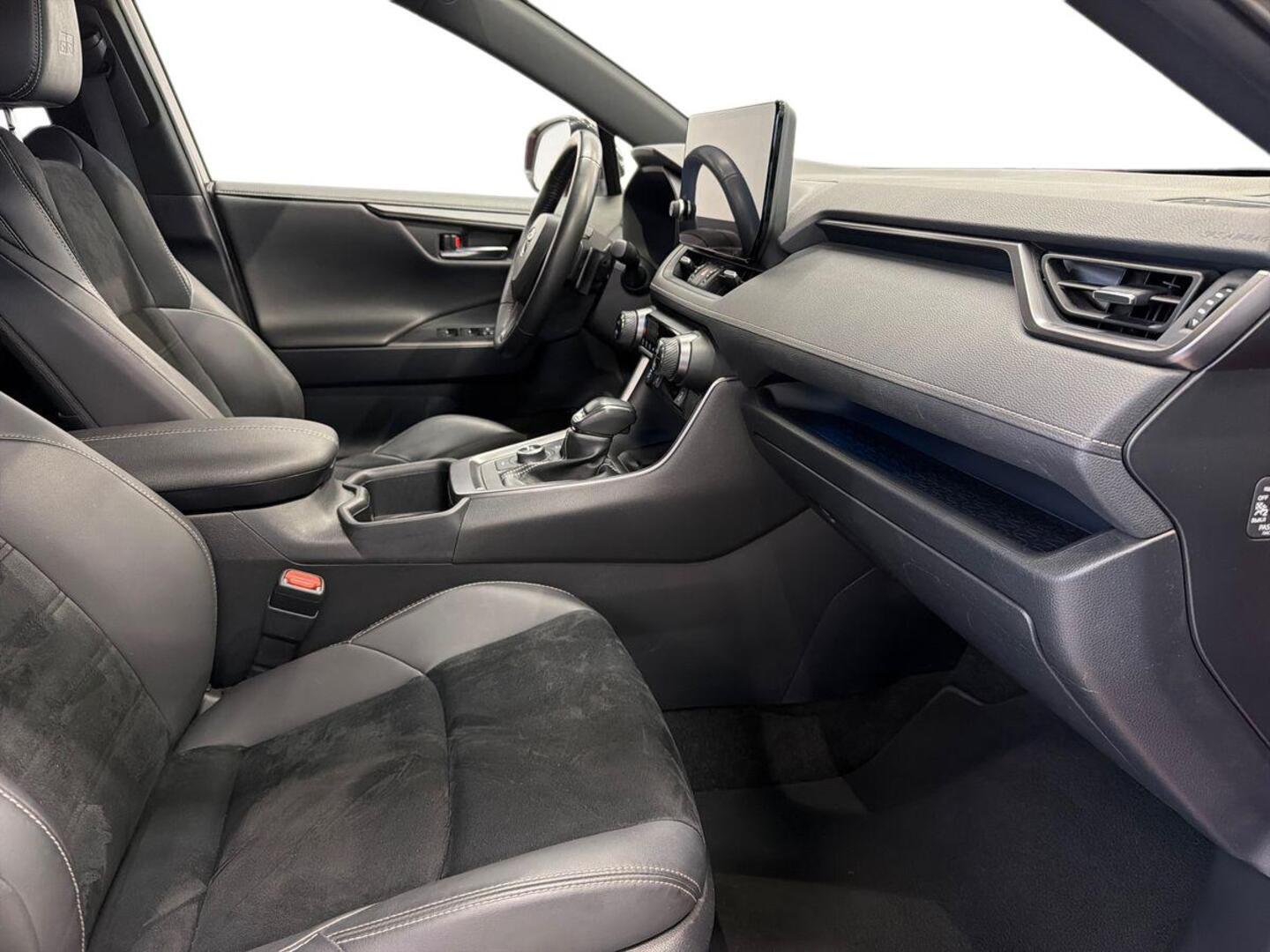 TOYOTA RAV4 Plug-in 2023