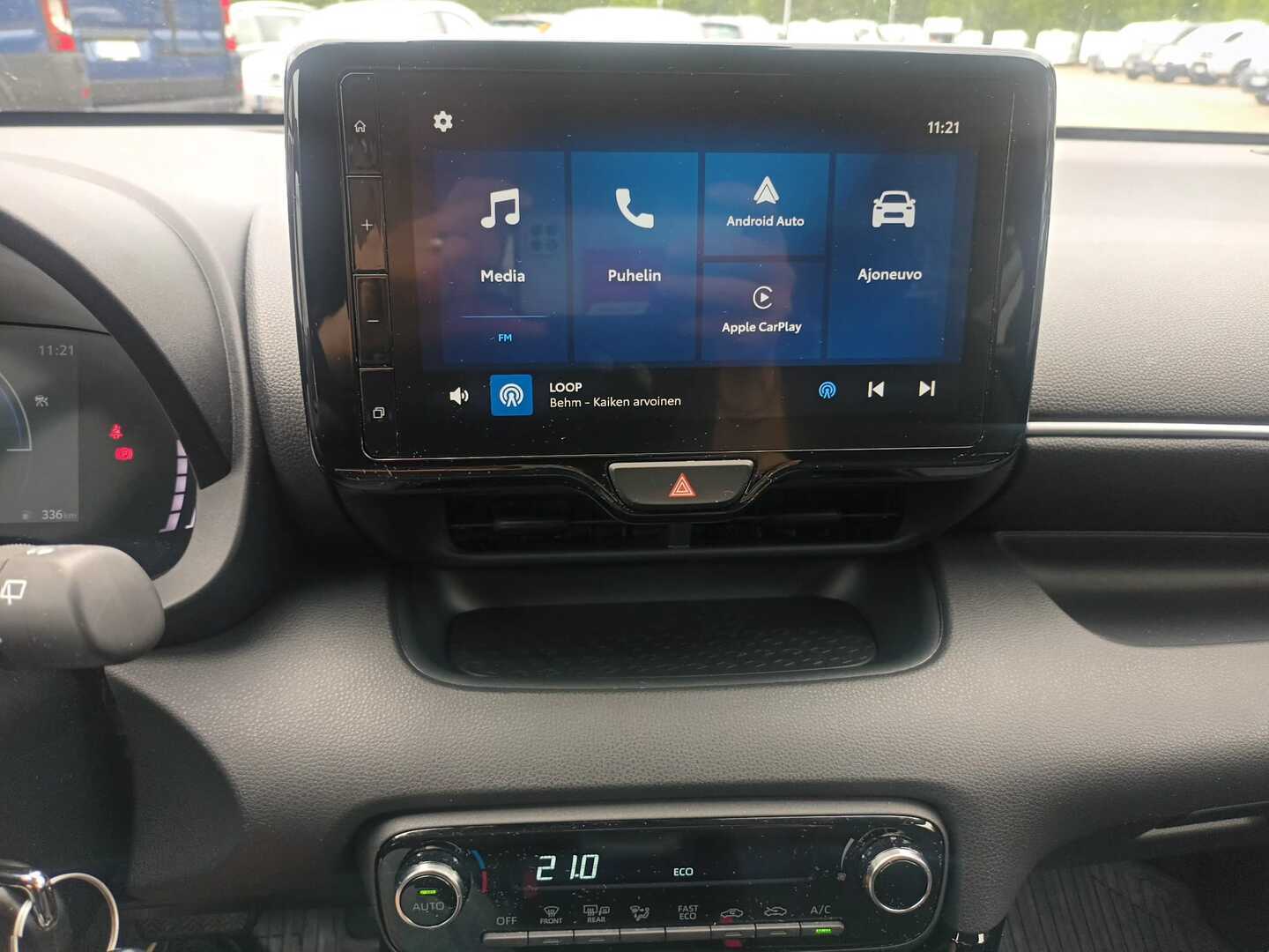 TOYOTA Yaris 2025