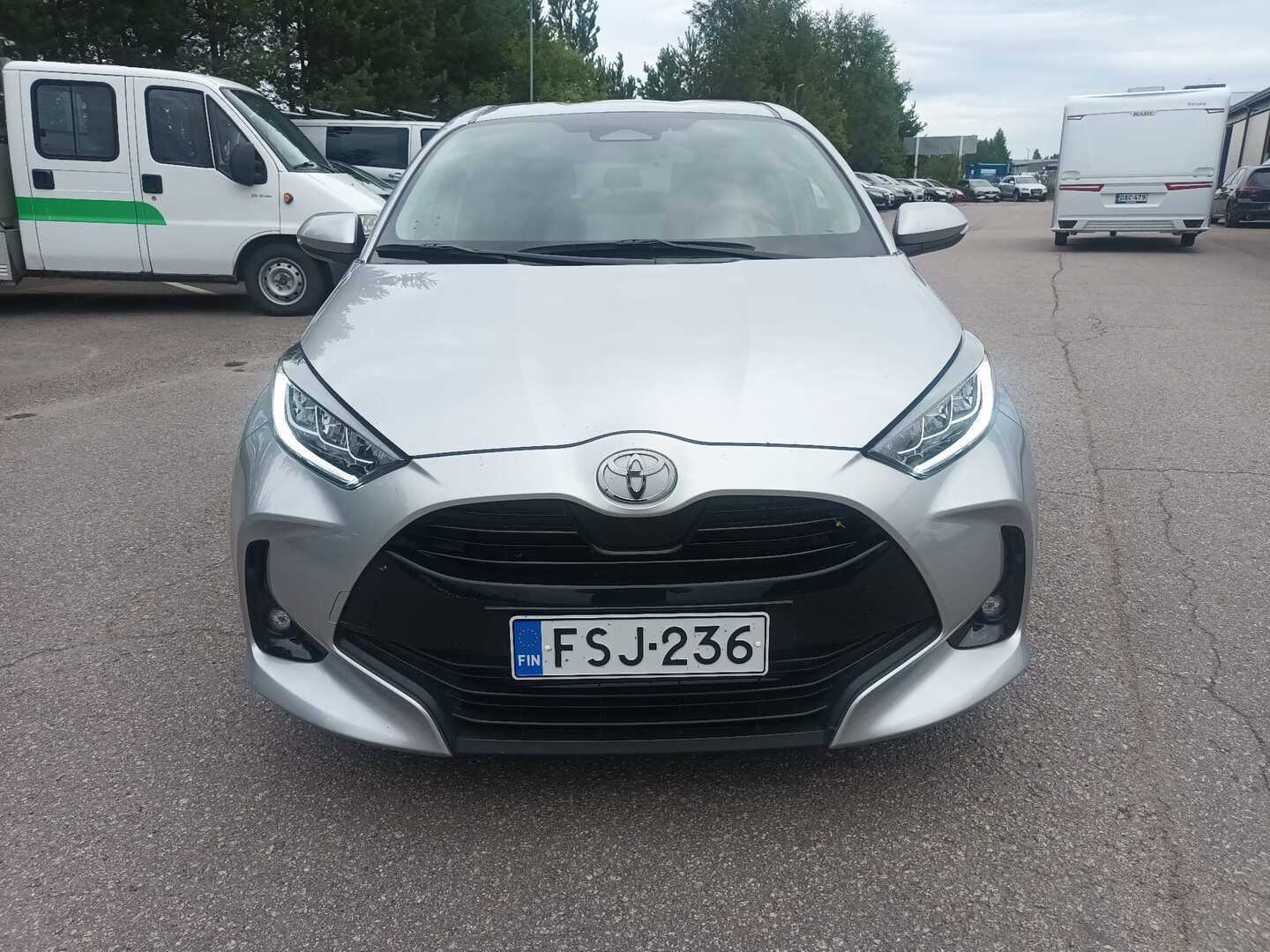 TOYOTA Yaris 2025