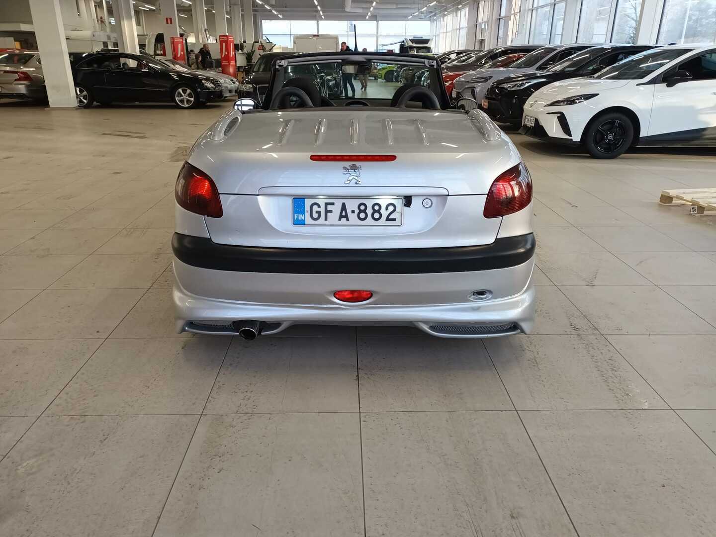 PEUGEOT 206 2002