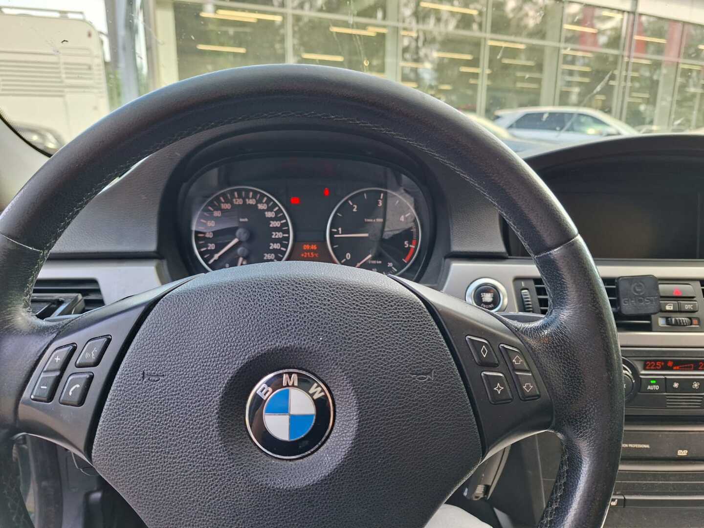 BMW 320 2005