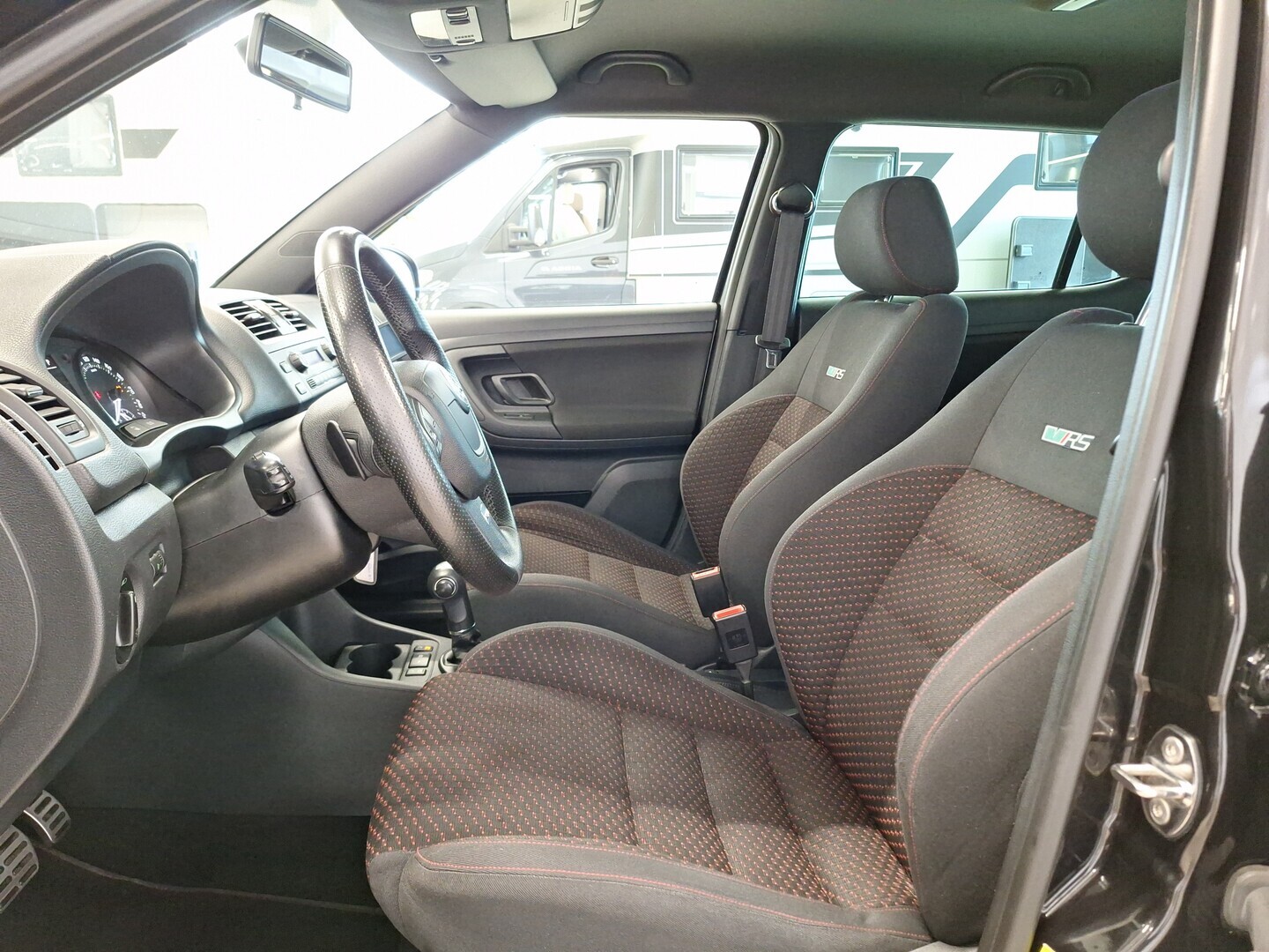 SKODA Fabia 2011