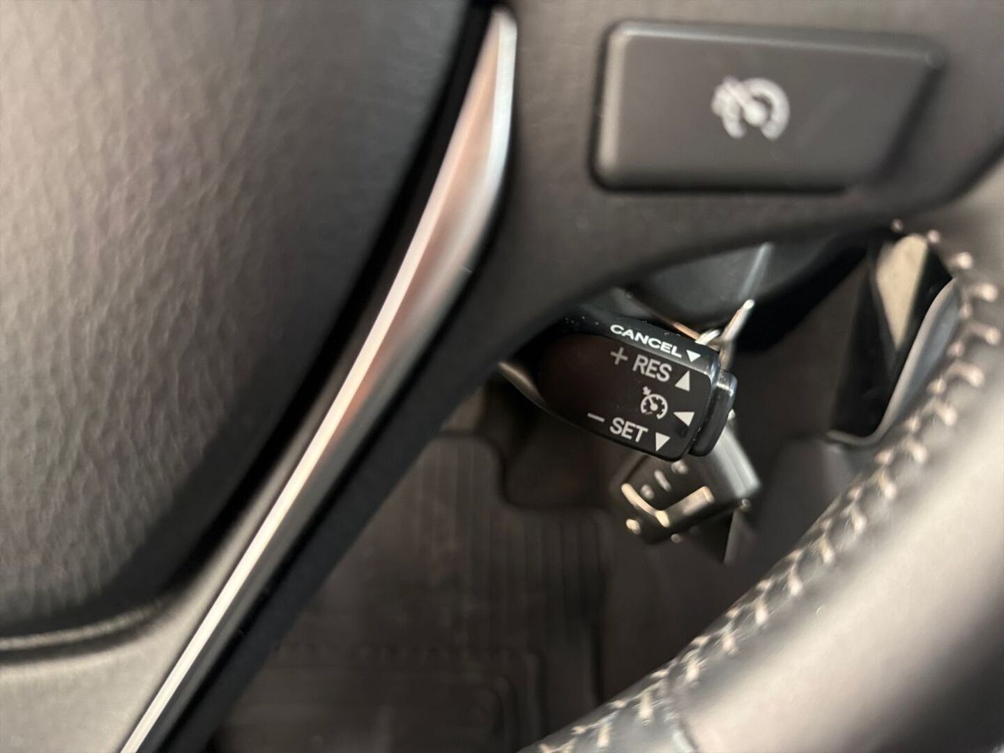 TOYOTA Auris 2017