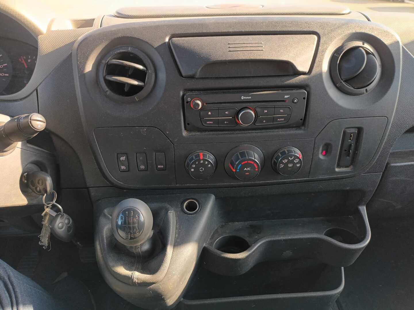 RENAULT Master 2016