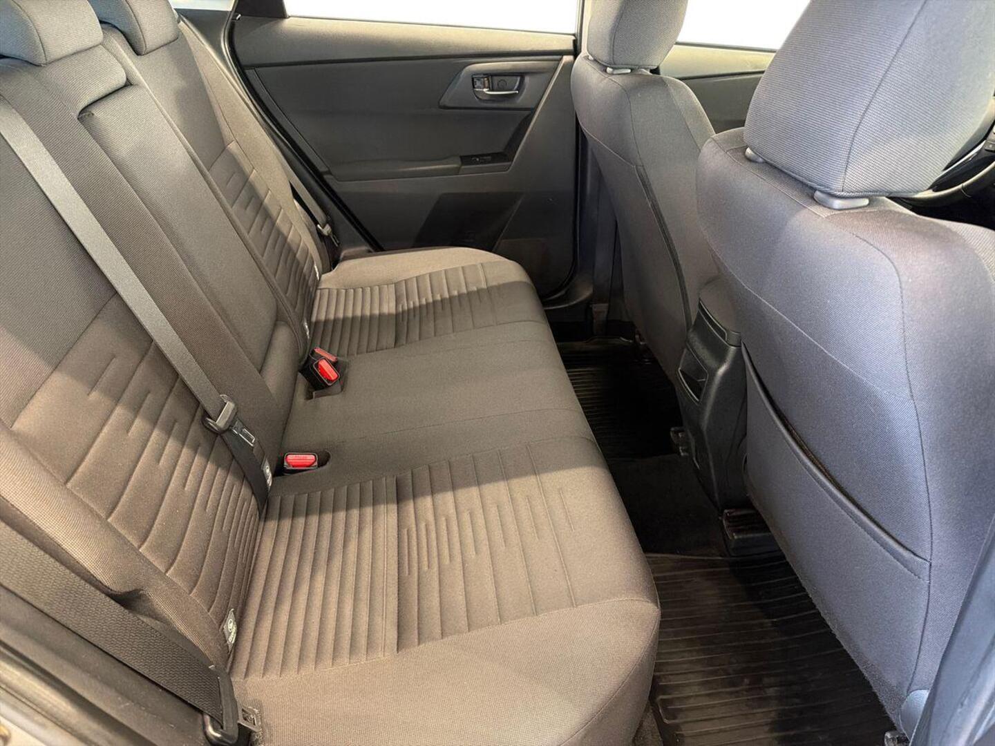 TOYOTA Auris 2017