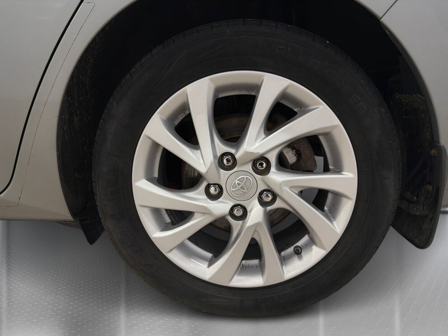 TOYOTA Auris 2018