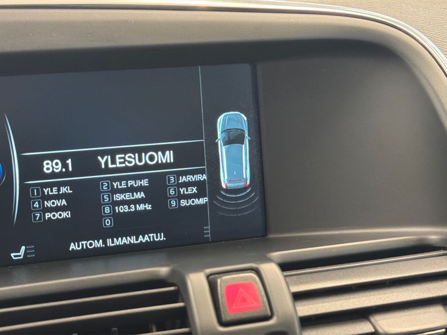 VOLVO XC60 2017