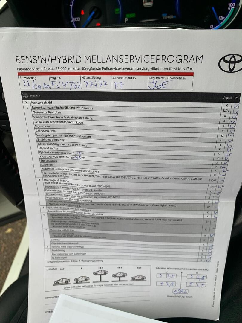 TOYOTA RAV4 PLUG-IN 2020