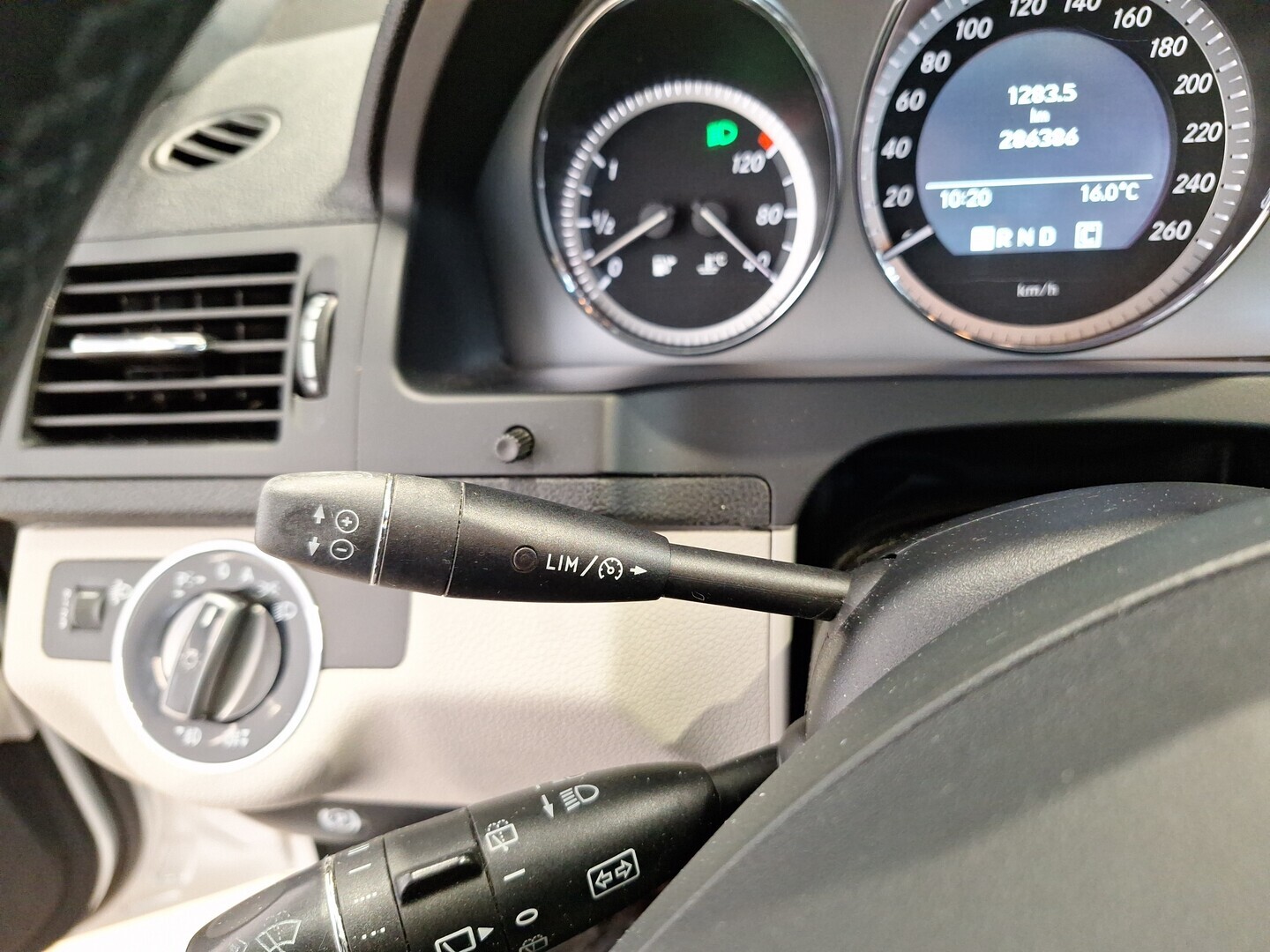 MERCEDES-BENZ C 2010