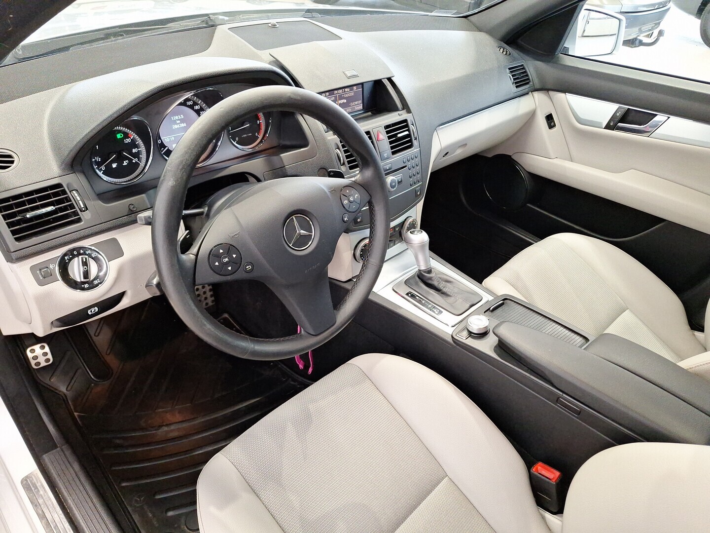 MERCEDES-BENZ C 2010