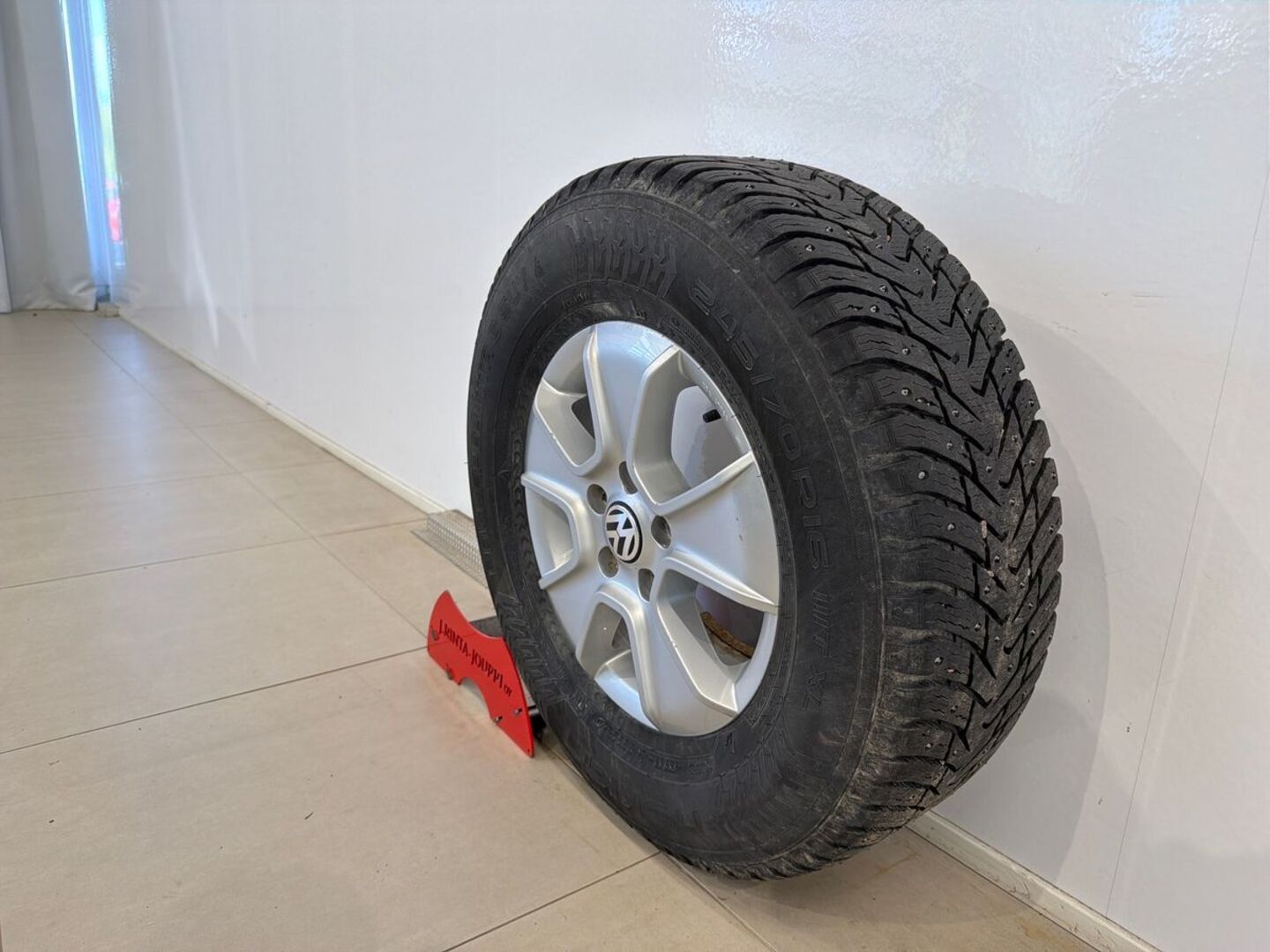 VOLKSWAGEN Amarok 2013