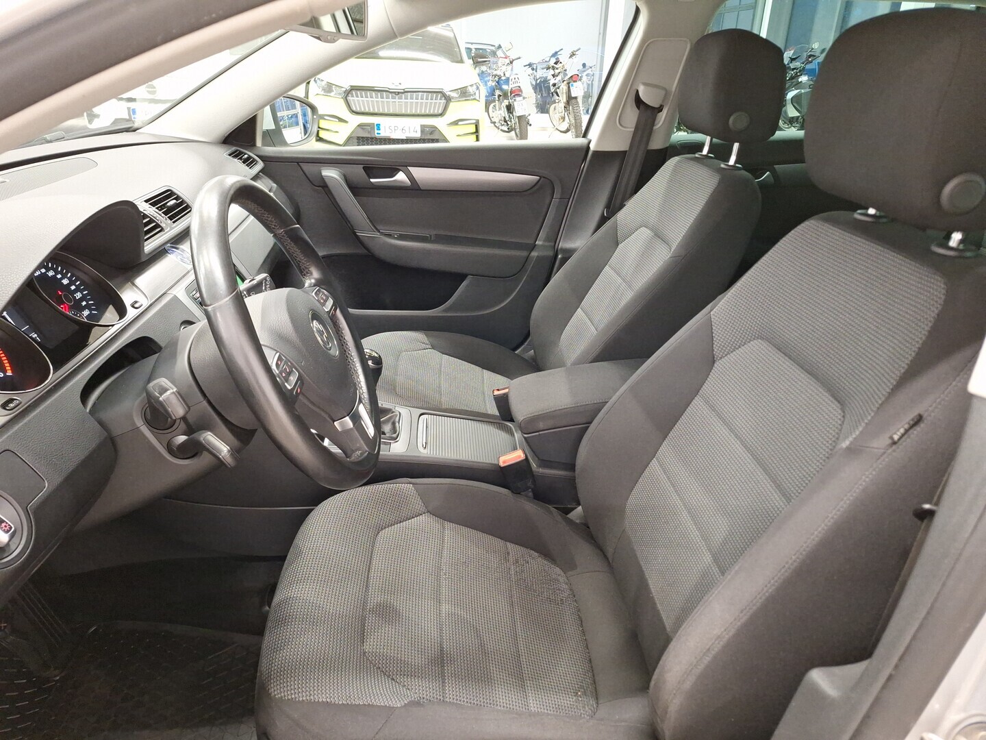 VOLKSWAGEN Passat 2014
