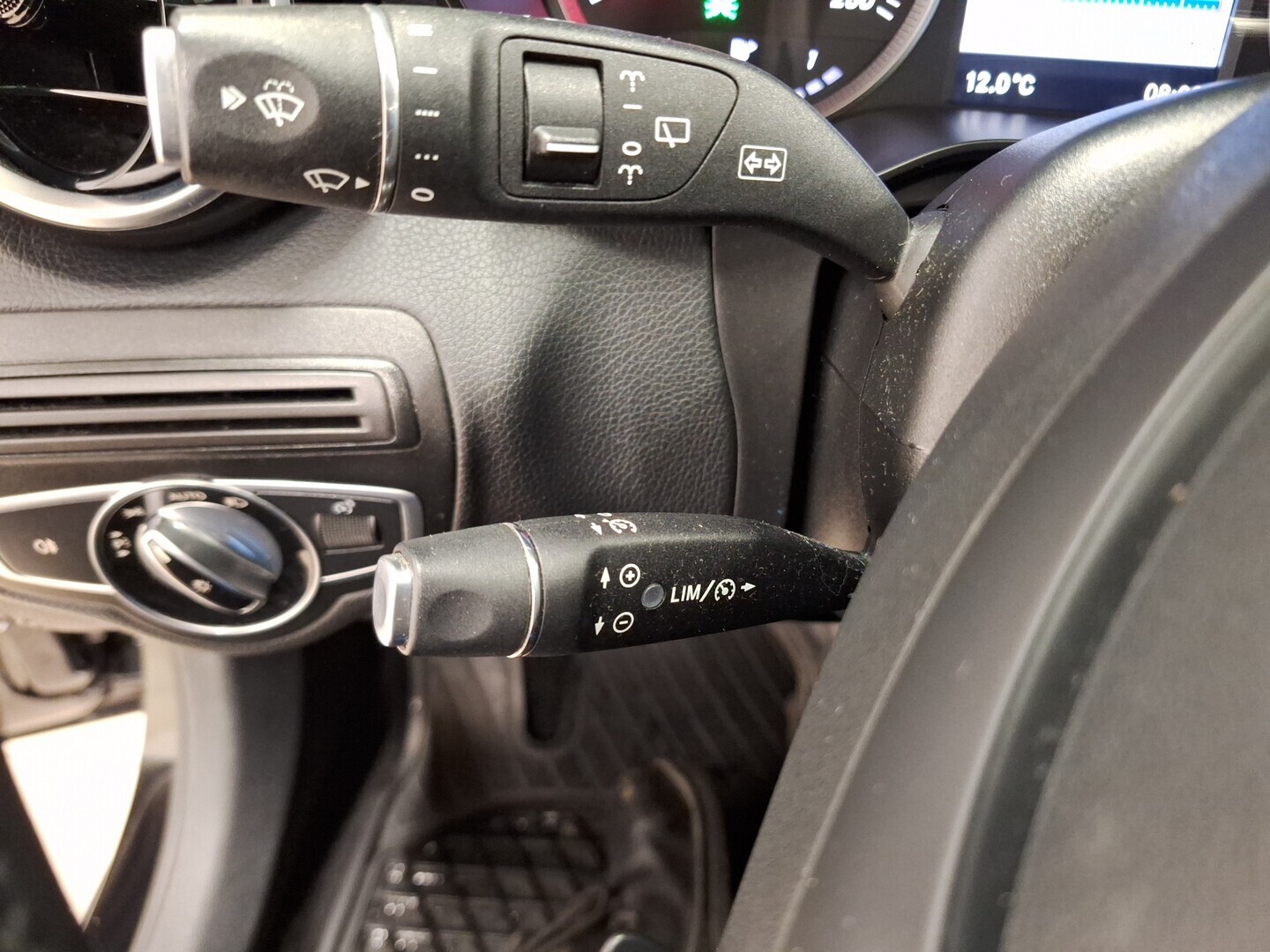 MERCEDES-BENZ C 2016