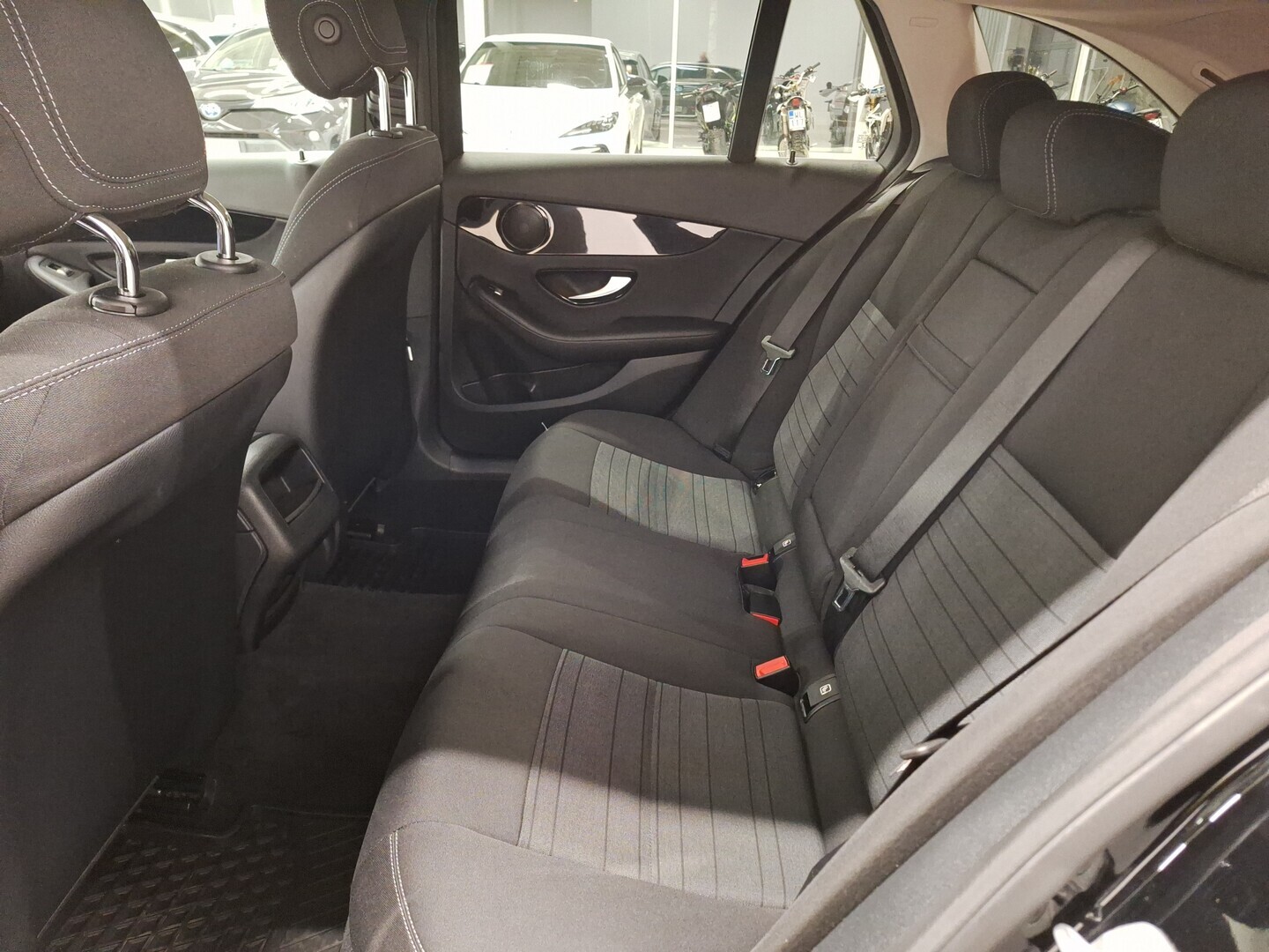 MERCEDES-BENZ C 2016