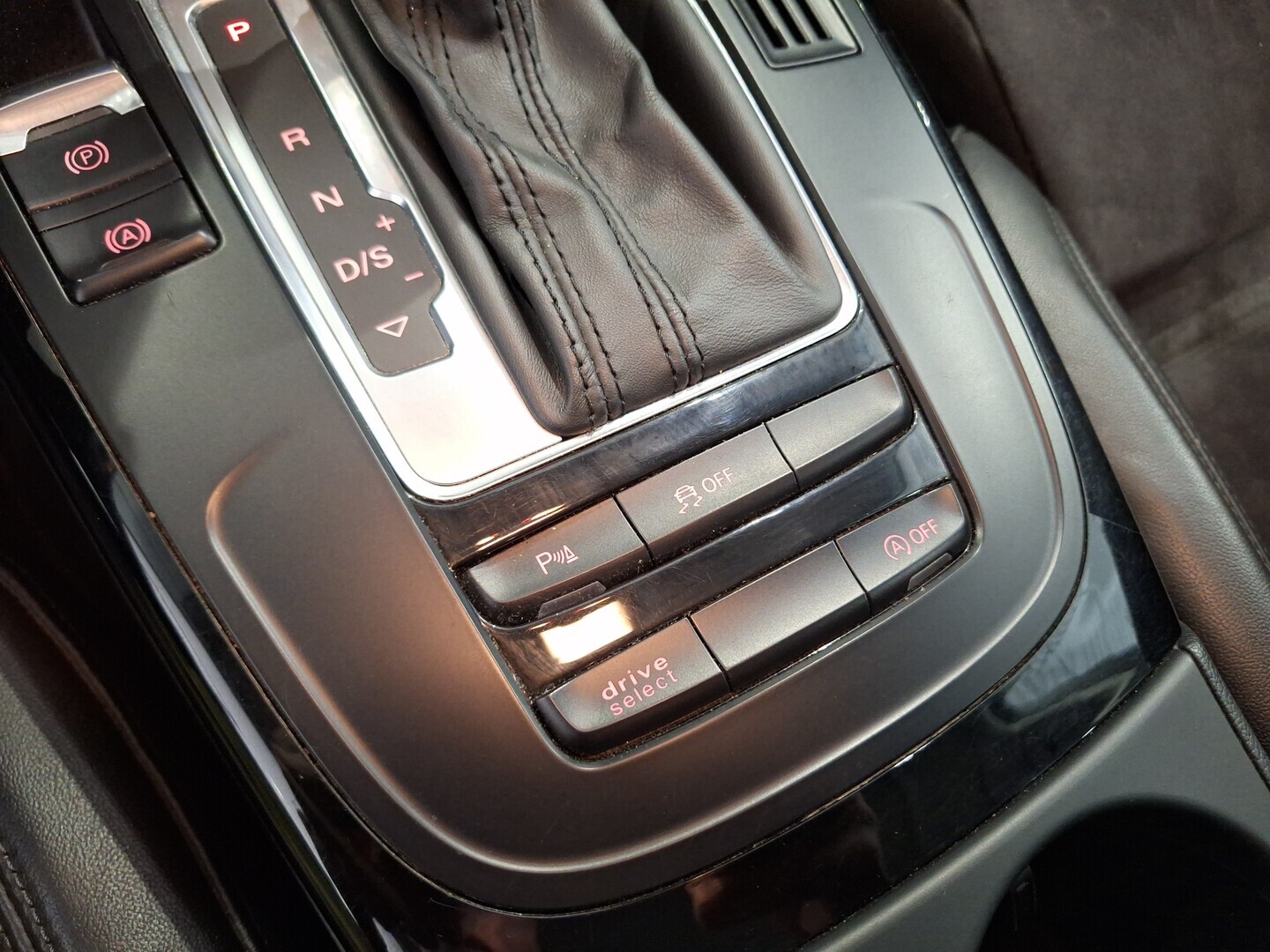 AUDI A4 allroad quattro 2014