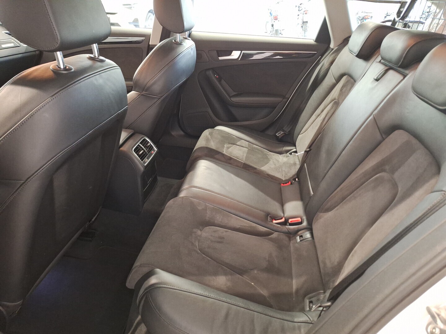 AUDI A4 allroad quattro 2014