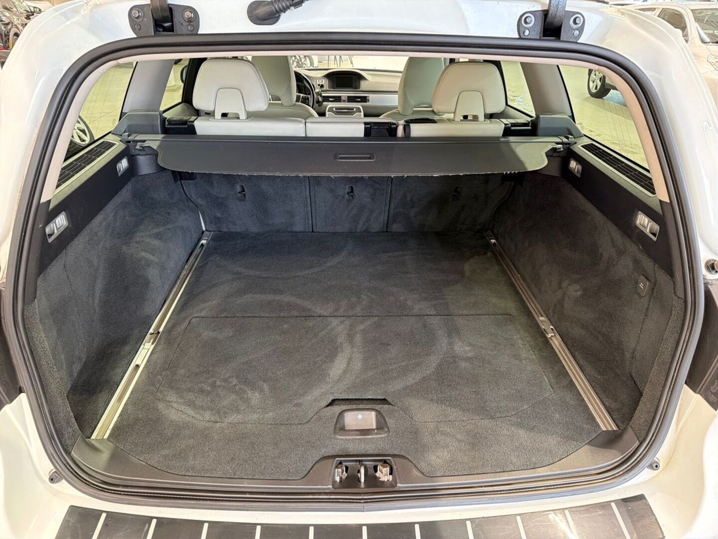 VOLVO V70 2014