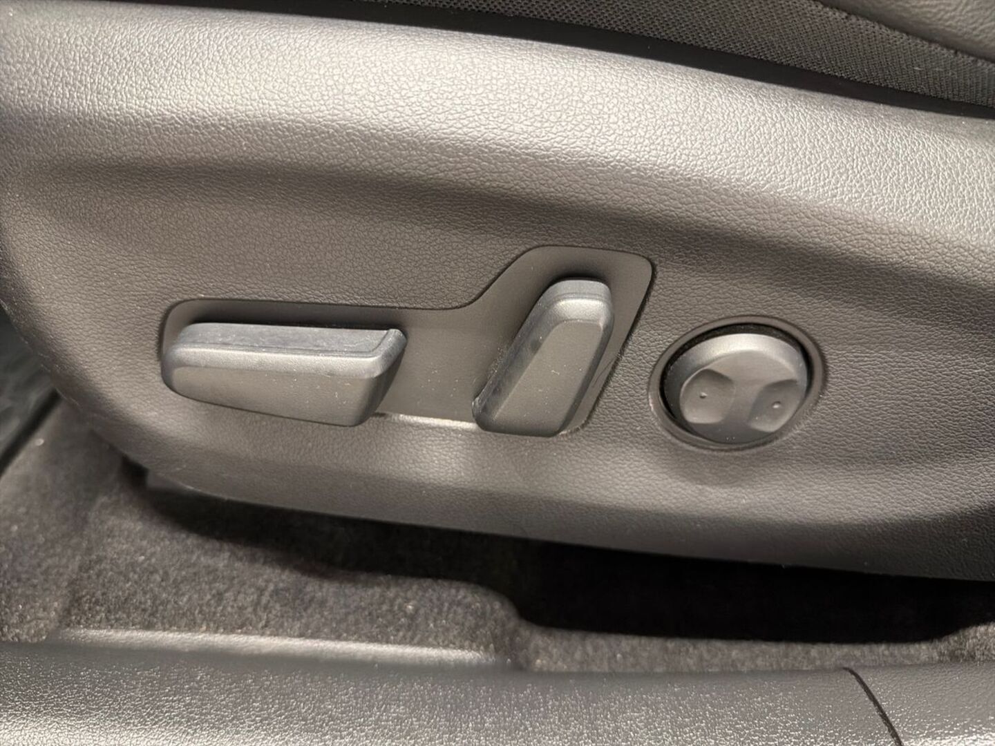 HYUNDAI KONA 15