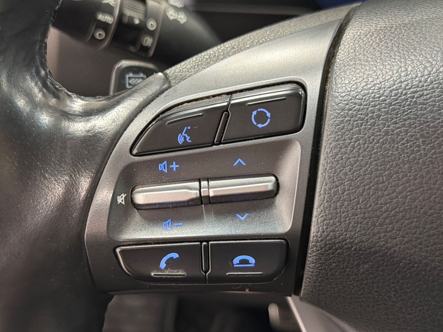 HYUNDAI KONA 18