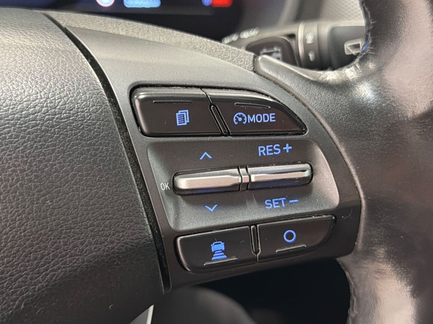 HYUNDAI KONA 19