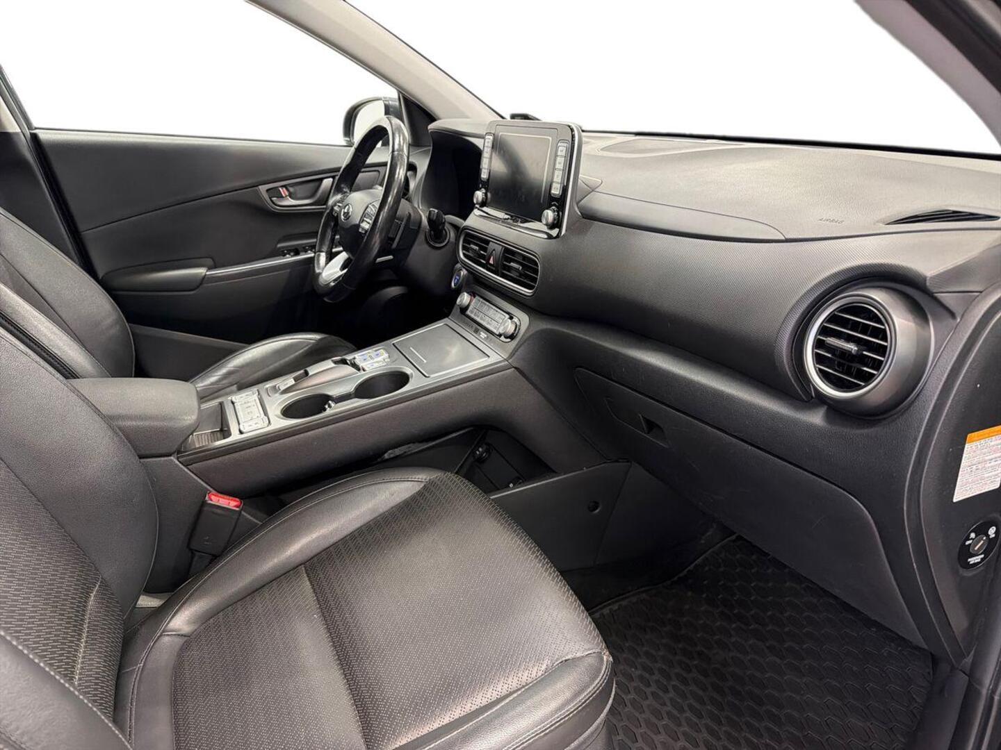 HYUNDAI KONA 9