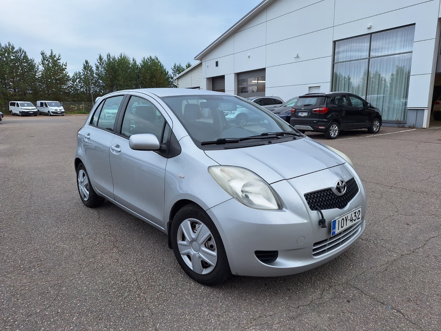TOYOTA Yaris 2006