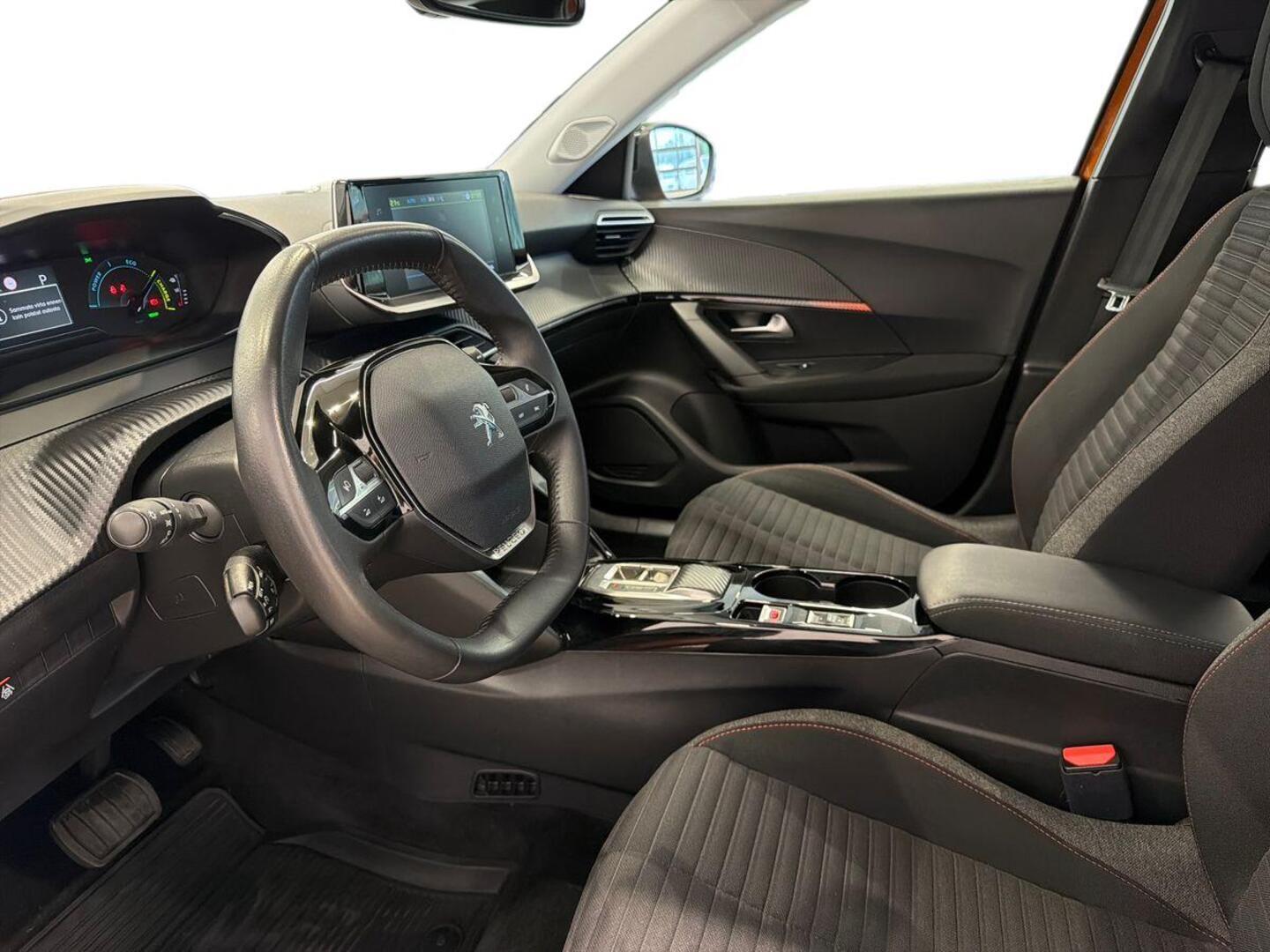 PEUGEOT e-2008 2022