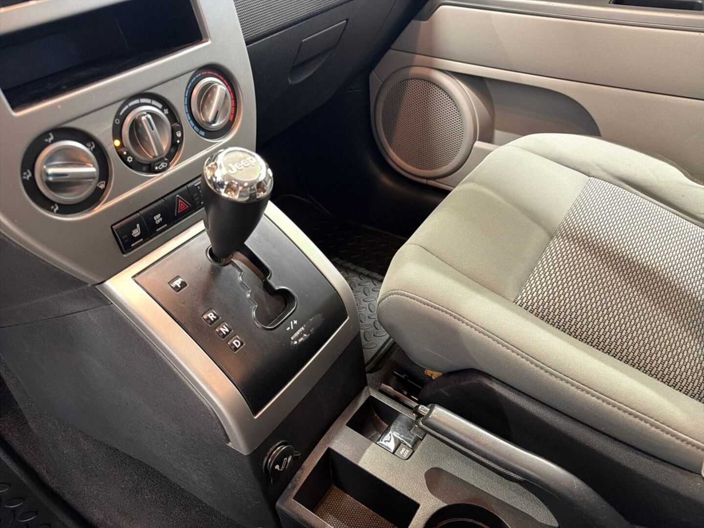 JEEP Compass 12