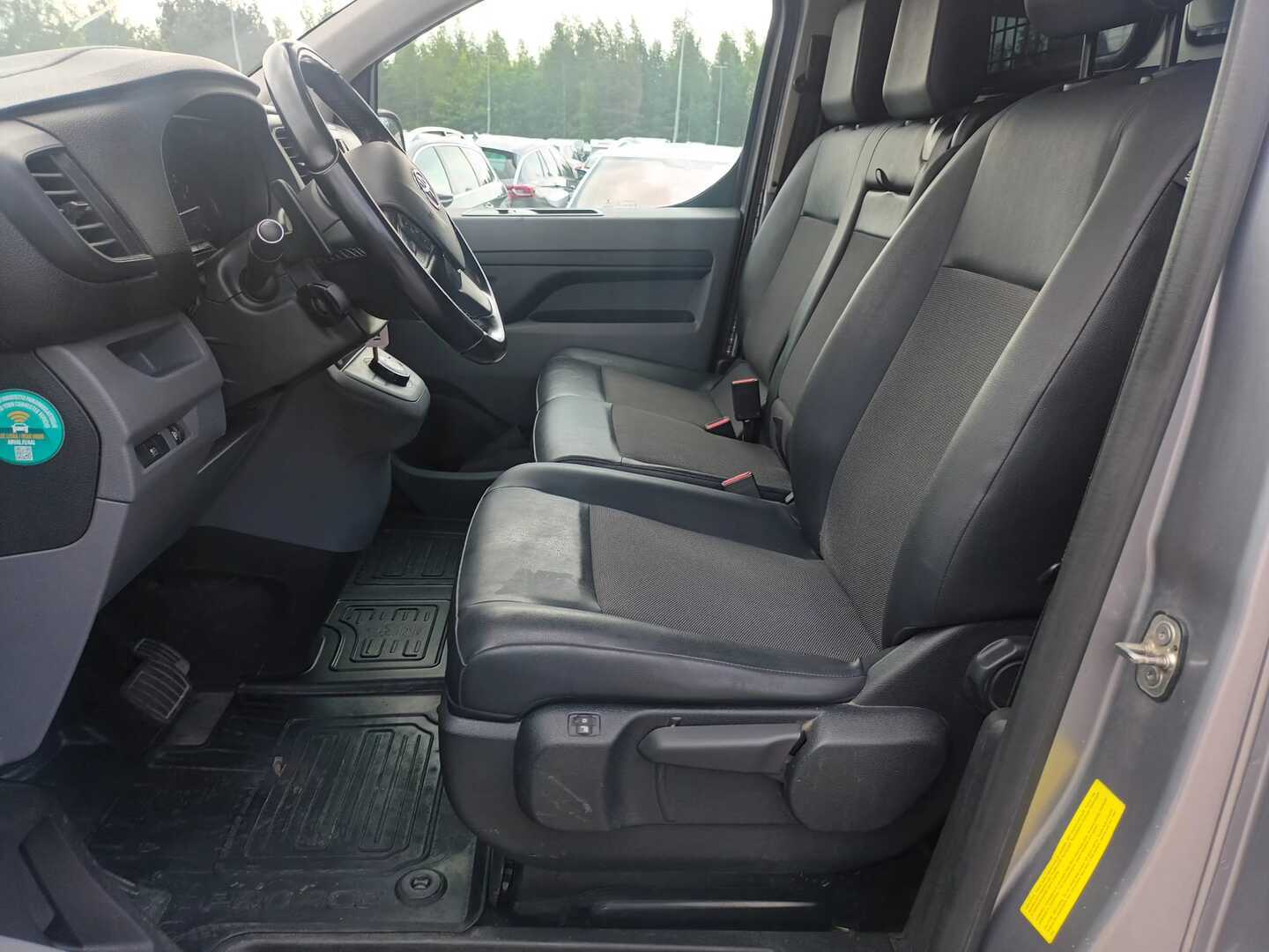 TOYOTA Proace 2021