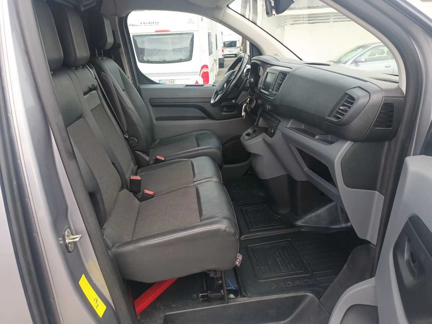 TOYOTA Proace 2021