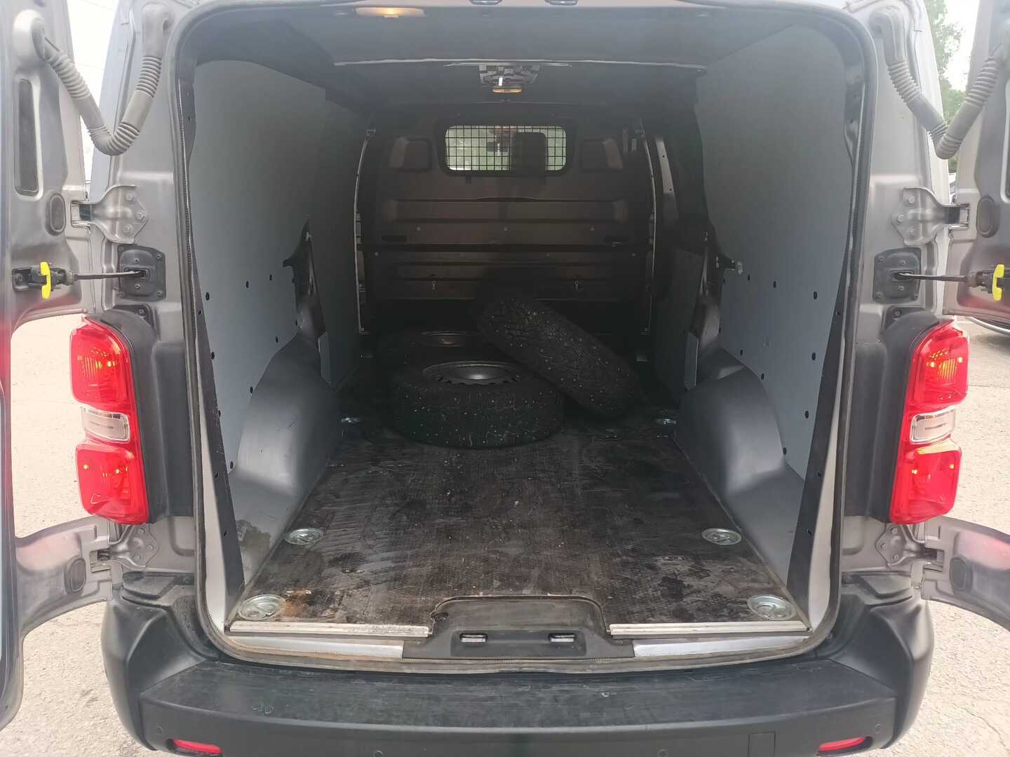 TOYOTA Proace 2021