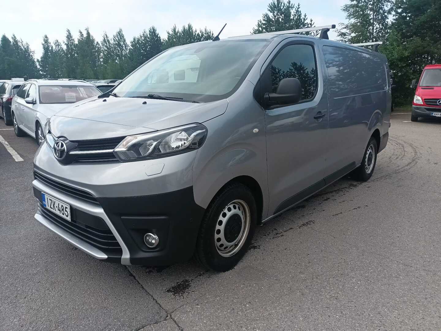 TOYOTA Proace 2021