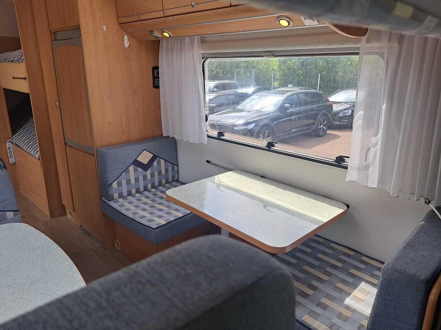 BÜRSTNER A 645 ACTIVE 2003