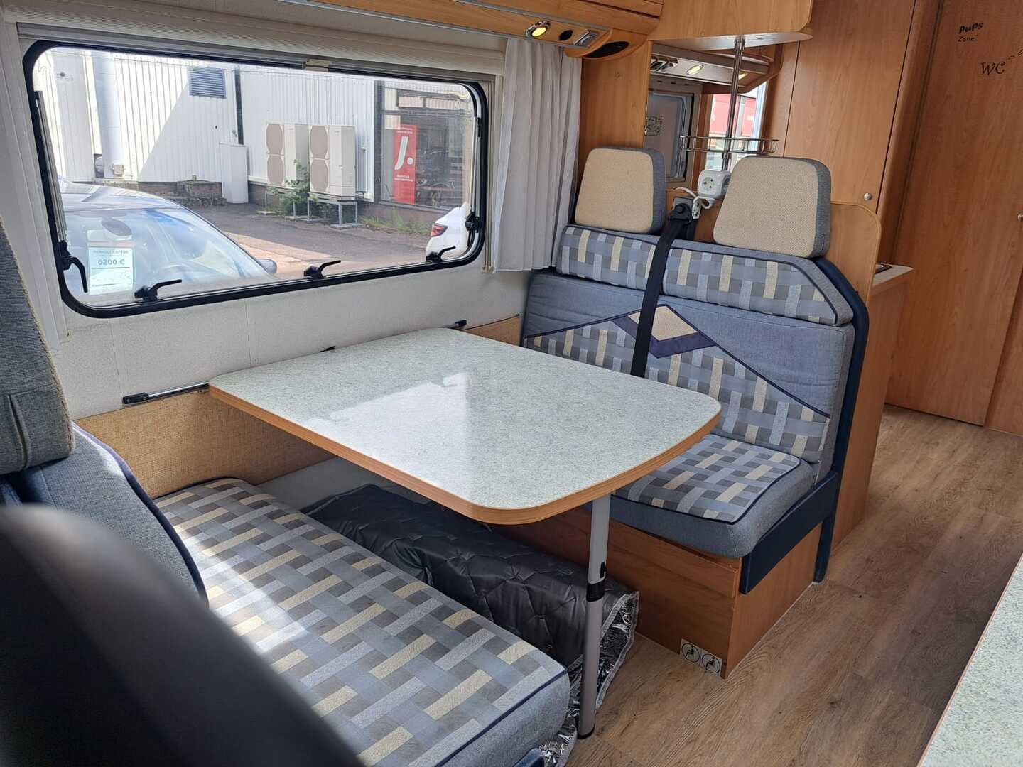 BÜRSTNER A 645 ACTIVE 2003