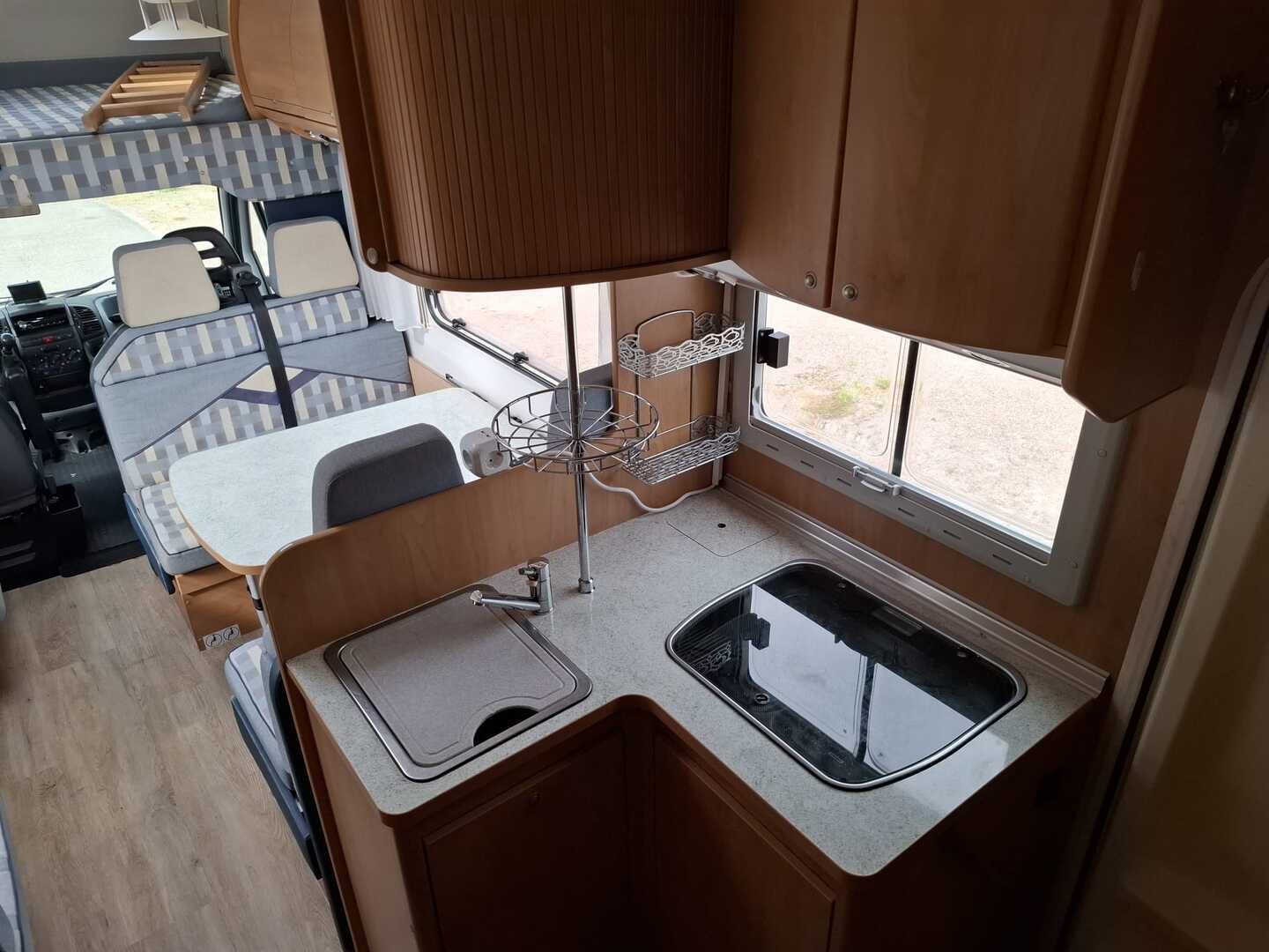 BÜRSTNER A 645 ACTIVE 2003