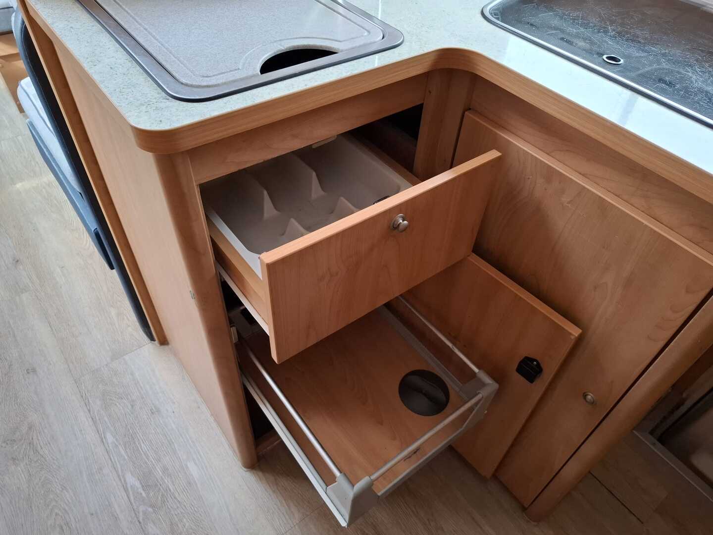 BÜRSTNER A 645 ACTIVE 2003