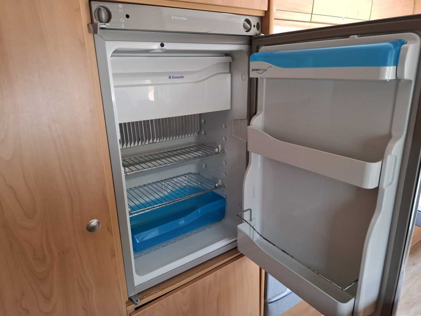 BÜRSTNER A 645 ACTIVE 2003