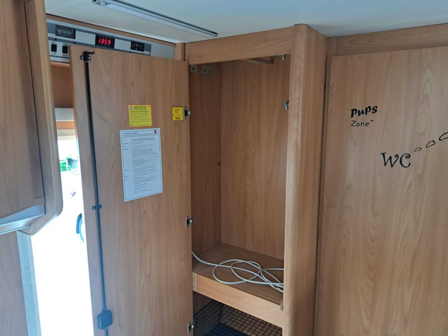 BÜRSTNER A 645 ACTIVE 2003