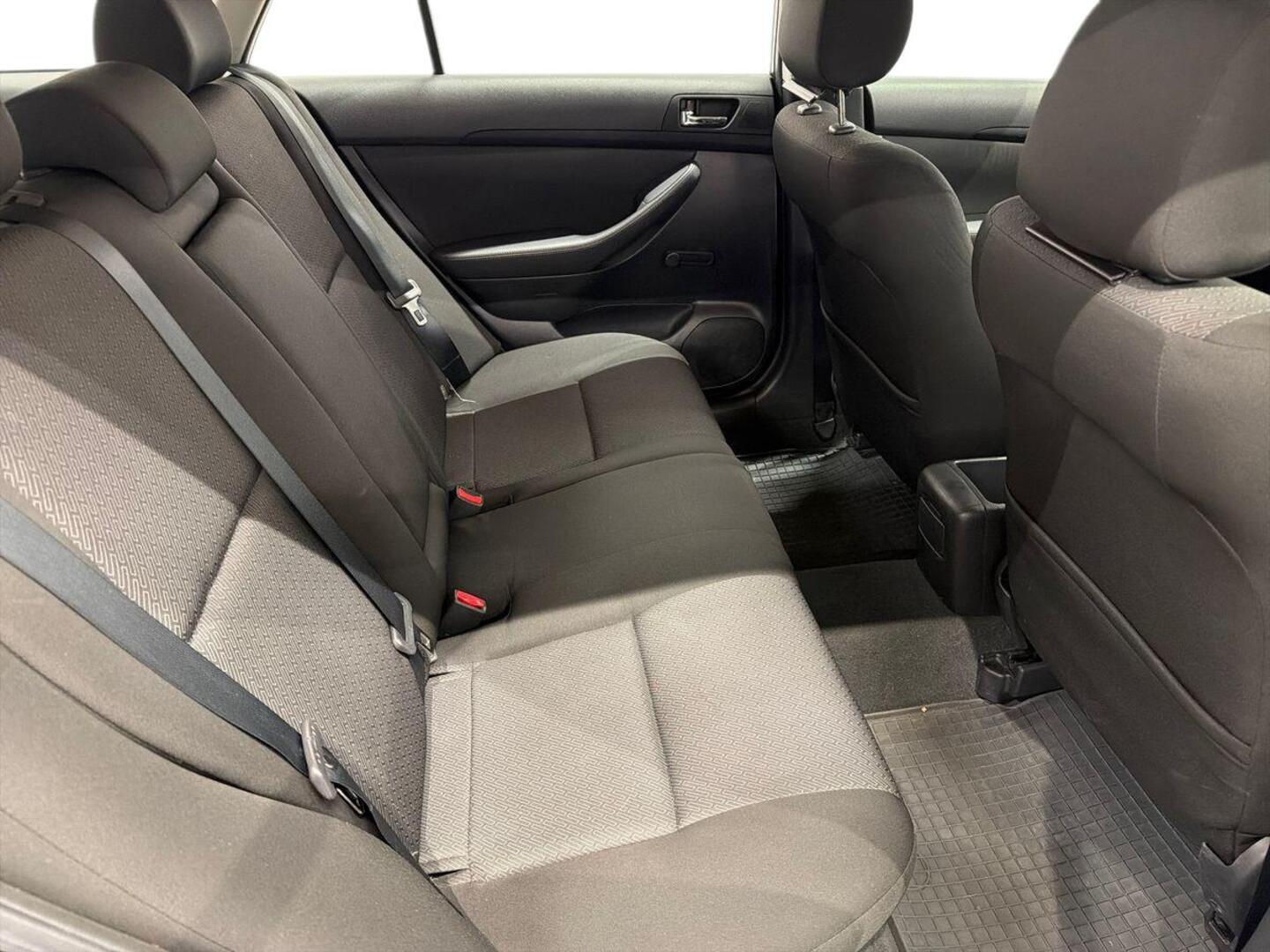 TOYOTA Avensis 2008