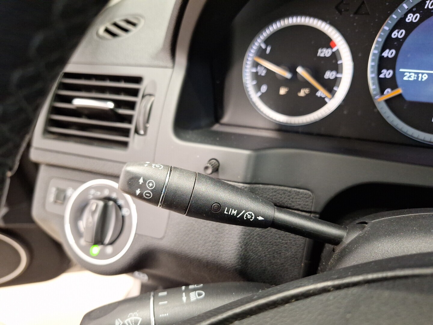 MERCEDES-BENZ C 2008