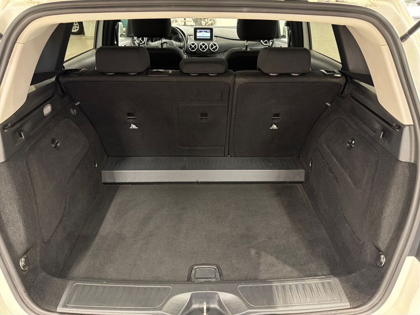 MERCEDES-BENZ B 2013