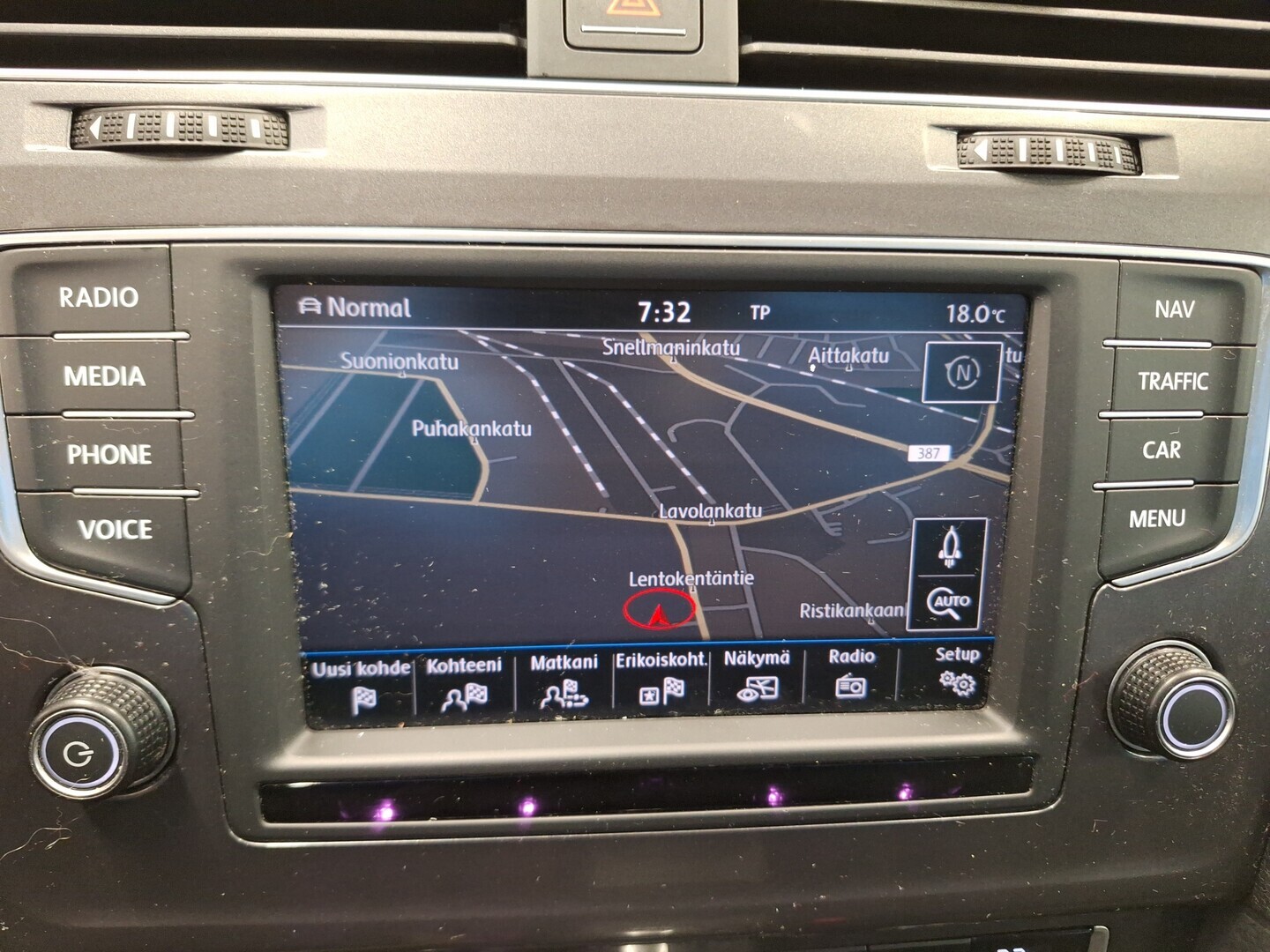 VOLKSWAGEN Golf 2016