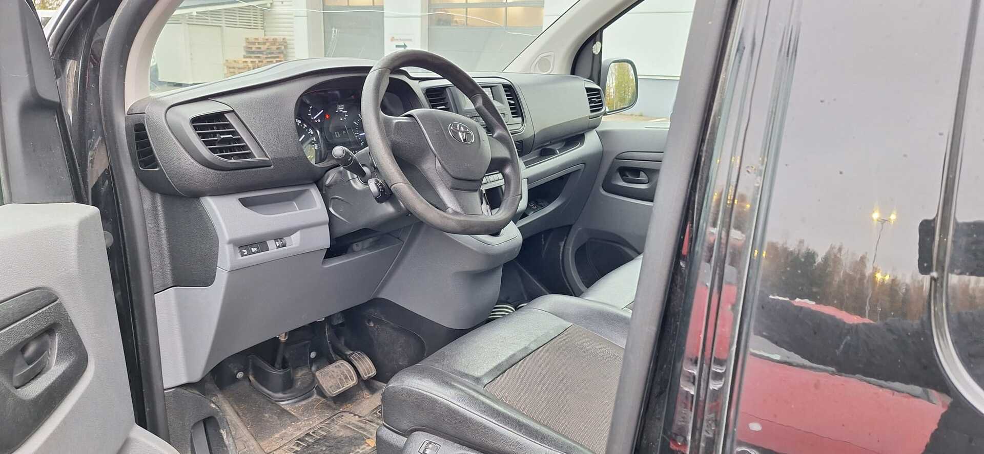 TOYOTA Proace 2020