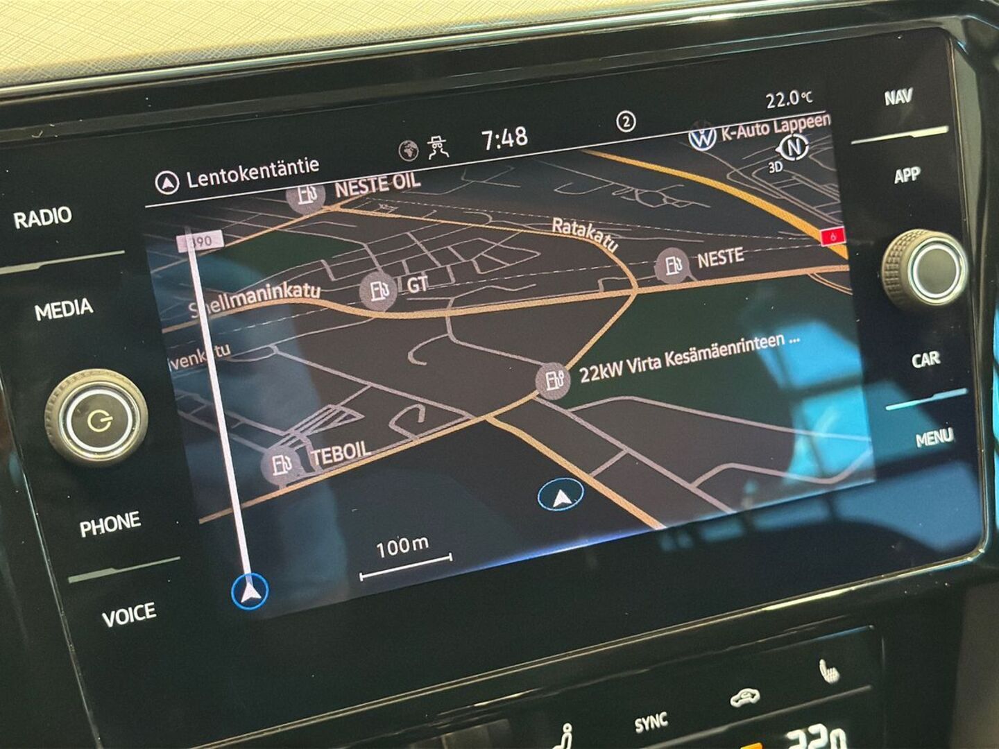 VOLKSWAGEN Passat 19