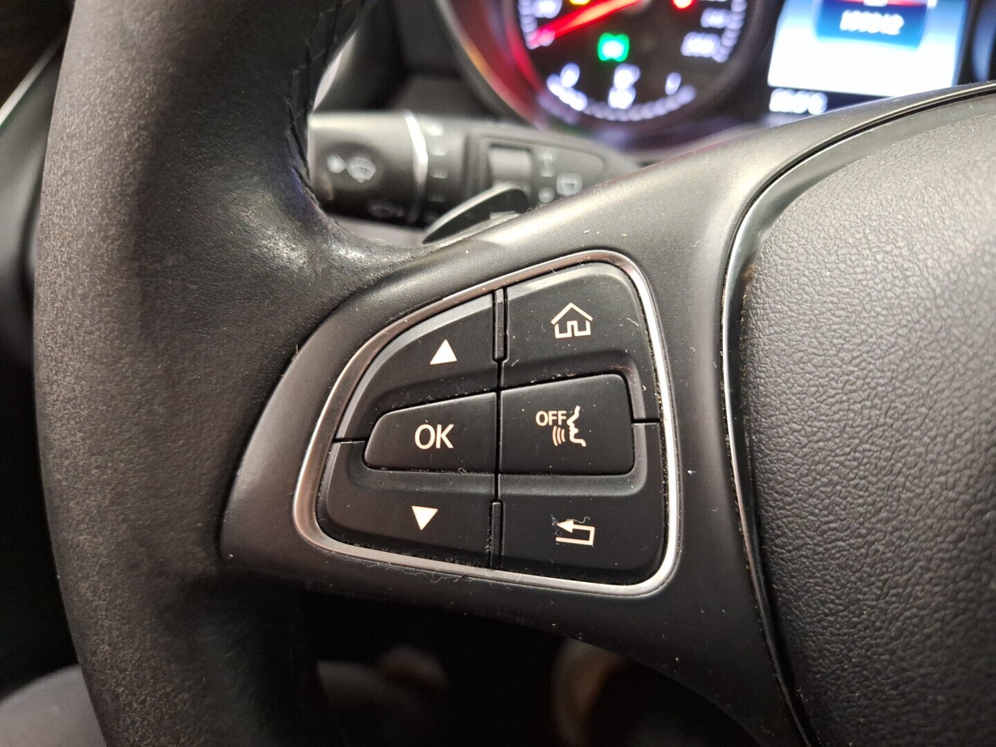 MERCEDES-BENZ GLC 2017