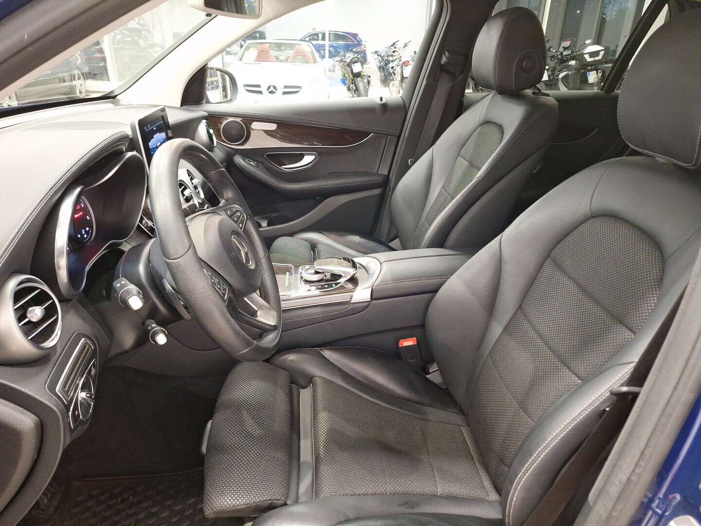 MERCEDES-BENZ GLC 2017