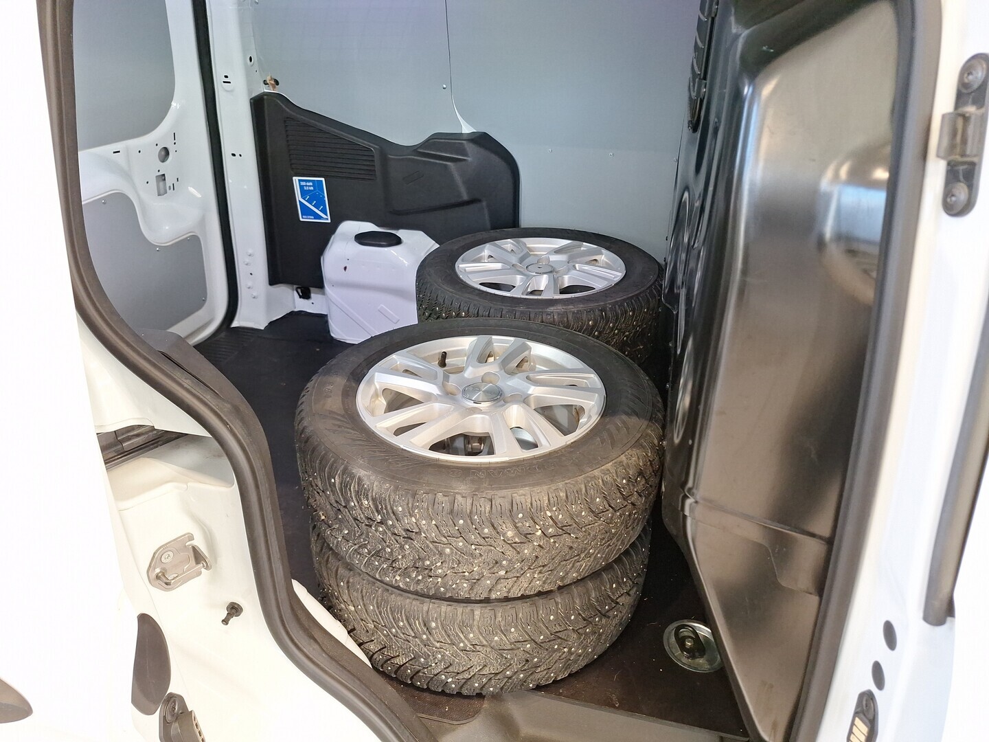 FORD Transit Courier 2021