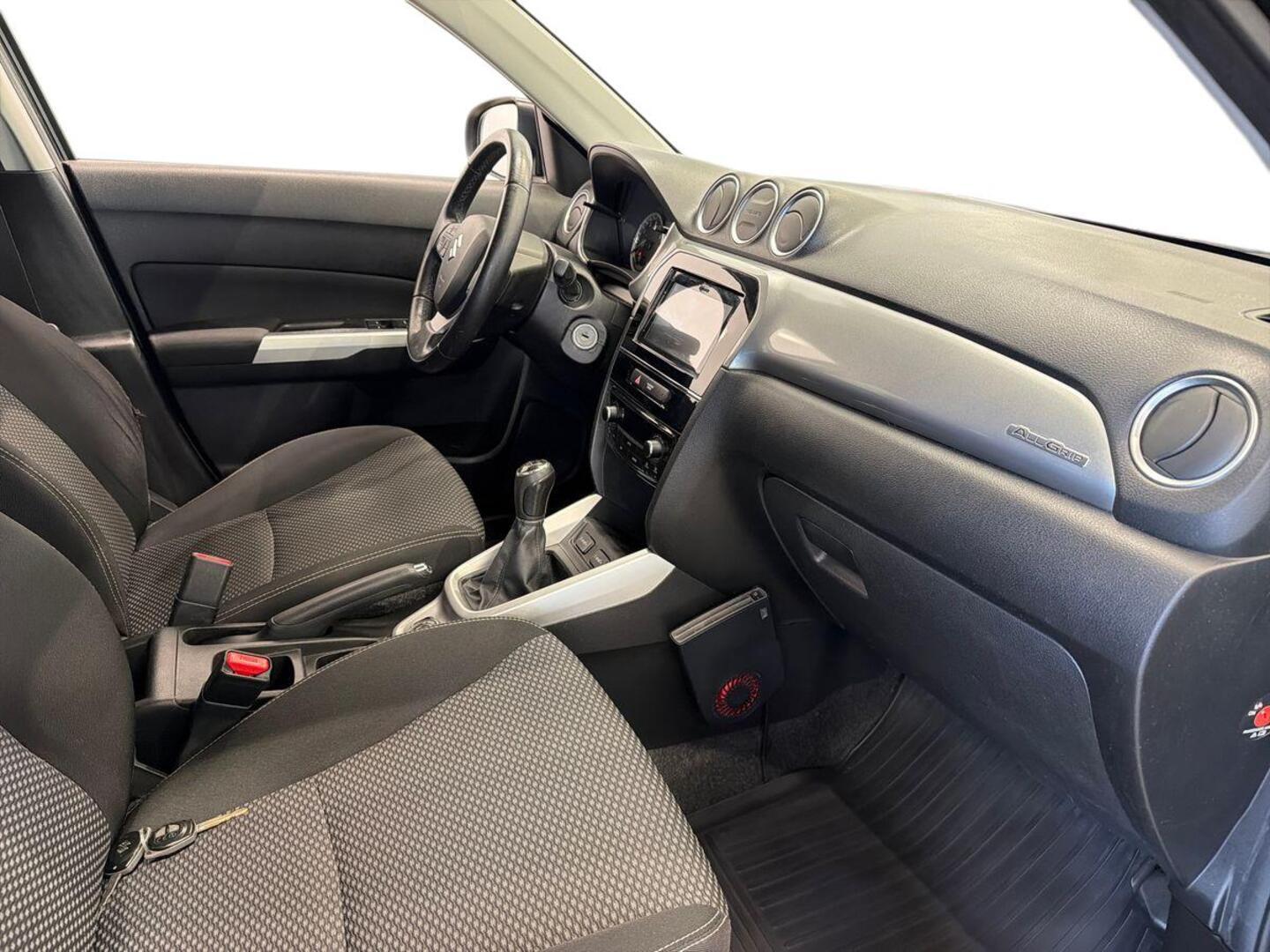 SUZUKI Vitara 2016